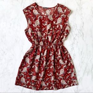 Soprano Paisley Print Dress Size Large